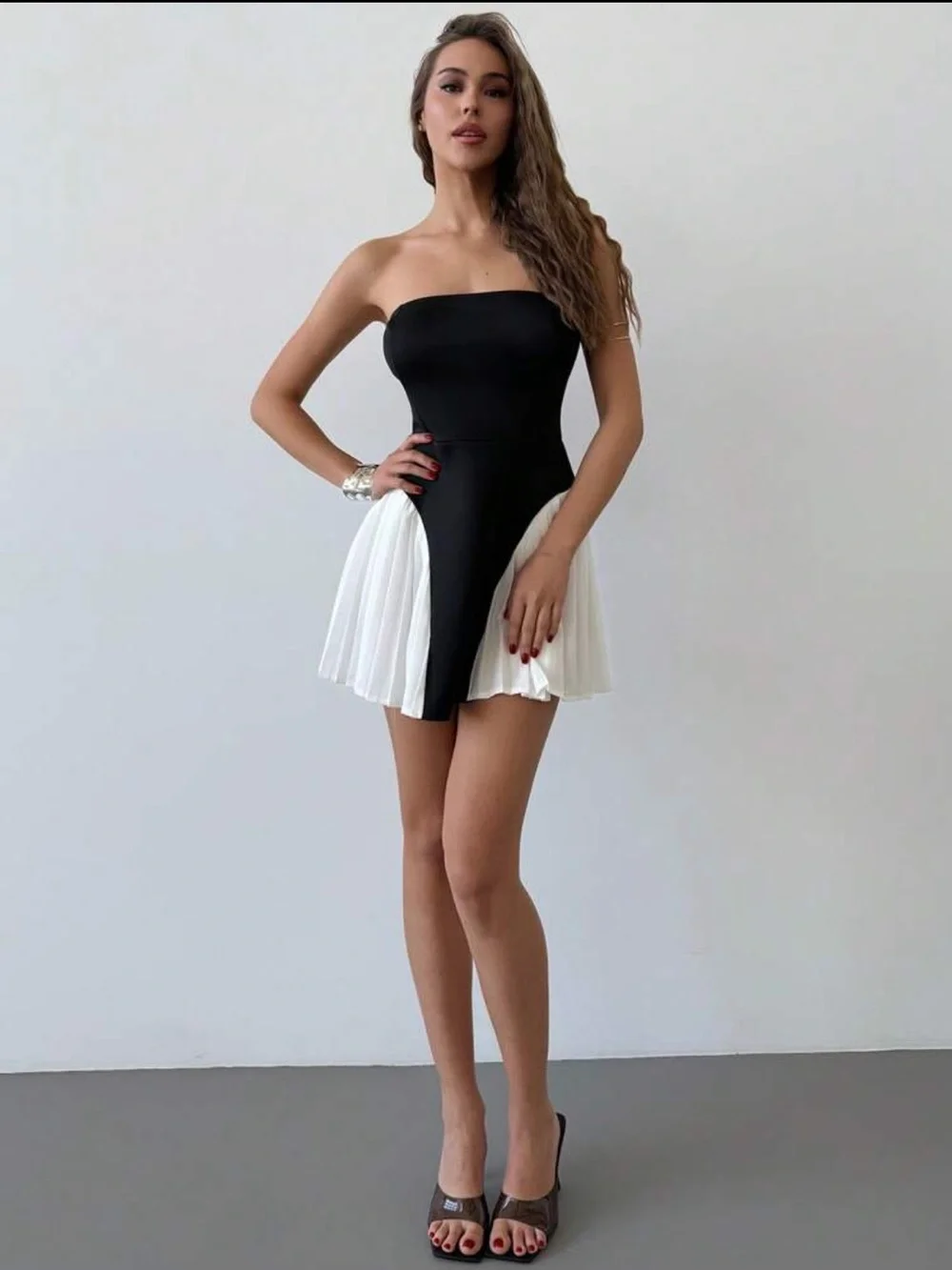 Strapless Black & White Pleated Mini Dress - Picture 4 of 6